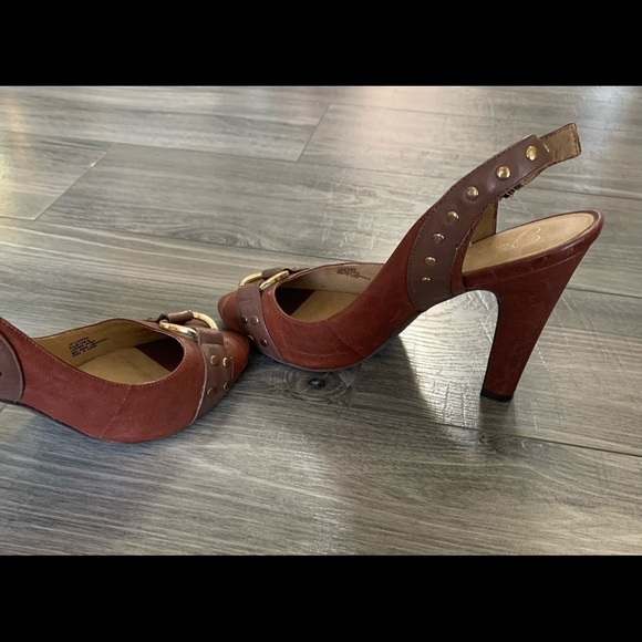 Jessica Simpson leather brown peep toe retro sling back career work heels 9.5B - Picture 8 of 12